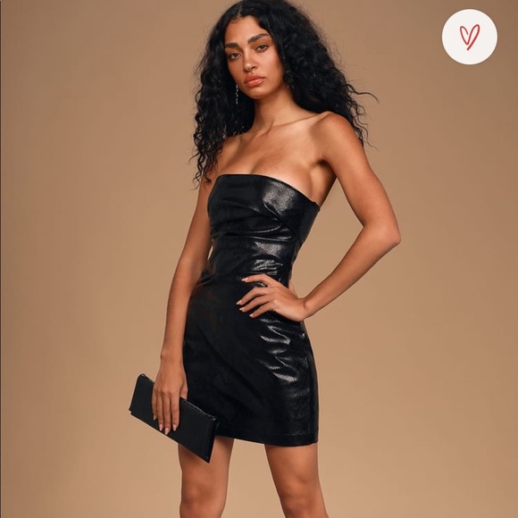 Lulus Dresses & Skirts - WAYF Vegan Leather Snake-Embossed Strapless Mini Dress! NeW, NEVER WORN!